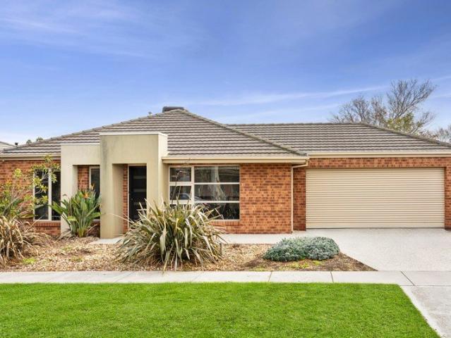 Perfect Turn Key Investment Purchase in Grand Lakes estate
