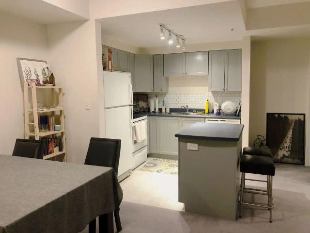 PERFECT TWO BED TWO BATH DOWNTOWN CONDO — 2 Bedrooms Condo Unit