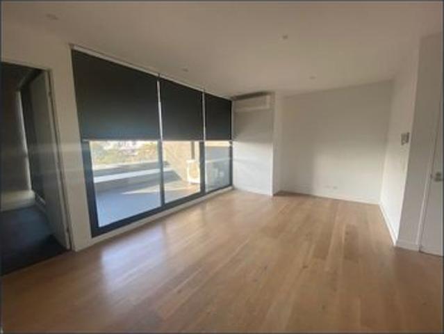 Perfect Top Floor Apartment