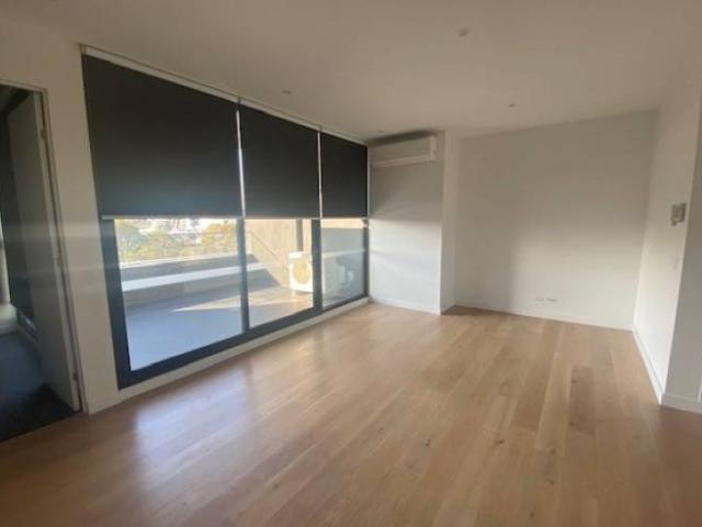 Perfect Top Floor Apartment