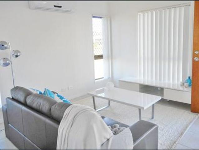 Perfect Unit in Perfect Location !