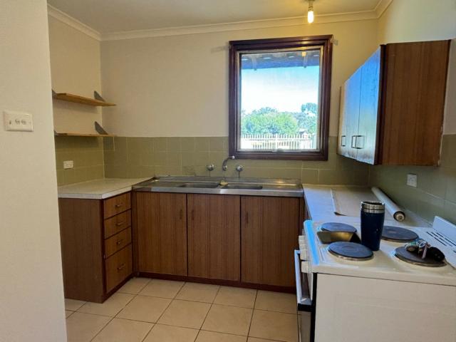 Perfect 1 Bedroom Unit