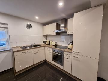 Perfect 1 Bedroom Apartment in the heart of town, Köln, Koln Amsterdam Apartments for Rent