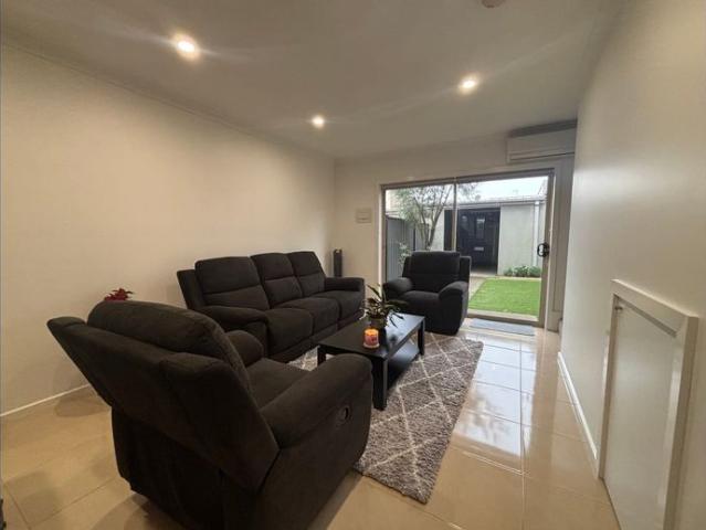 Perfect 2 Bedroom Unit Don't Miss Your Chance *APPLY FOR THIS PROPERTY NOW
