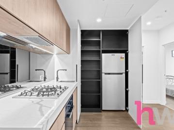 Perfect 2 Bedroom Apartment in Melbourne Village
