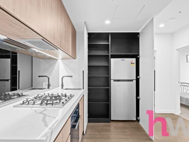 Perfect 2 Bedroom Apartment in Melbourne Village