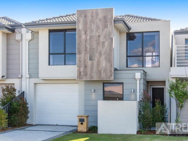 PERFECTLY LOCATED 3 BEDROOM HOME NEAR SHOPPING, SCHOOLS & TRANSPORT