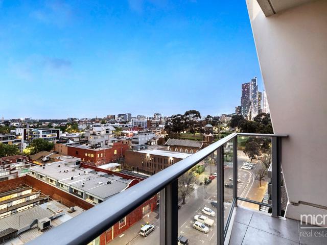 Perfectly Located Two Bedroom Apartment for City Lifestyle!