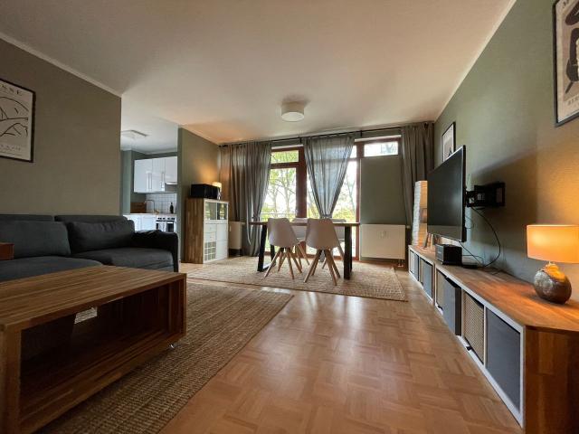 Perfectly located and stylishly furnished apartment close to the Elbe, forest park und University Hospital, Dresden Amsterdam Apartments for Rent