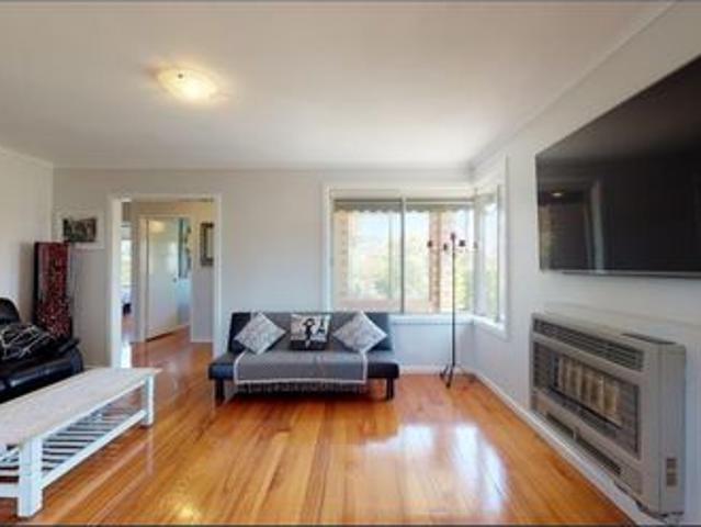 PERFECTLY LOCATED CLOSE TO PRIMARY AND SECONDARY SCHOOLS