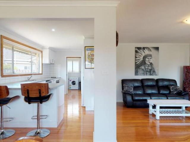 PERFECTLY LOCATED CLOSE TO PRIMARY AND SECONDARY SCHOOLS