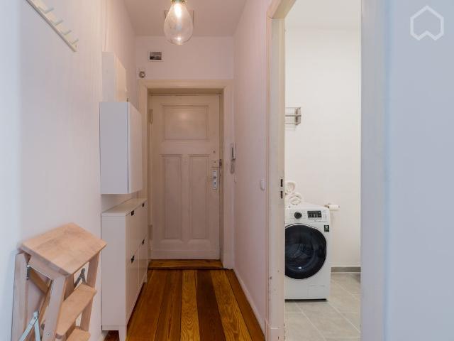 Perfectly located flat close to Tempelhofer Feld at Schillerkiez, with Balcony, Berlin Amsterdam Apartments for Rent