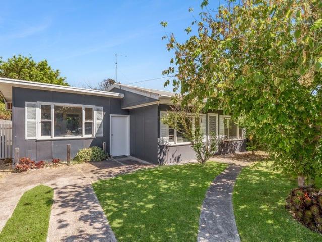 Perfectly located in the heart of Barwon Heads