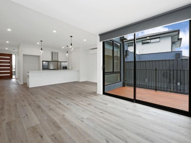 Perfectly Located Luxury Townhouse