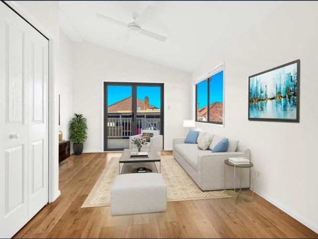 CONVENIENTLY LOCATED, LOW MAINTENANCE LIVING!