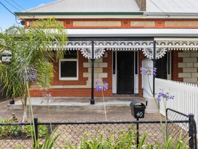 Perfectly Positioned 3 Bedroom Home With Solar!