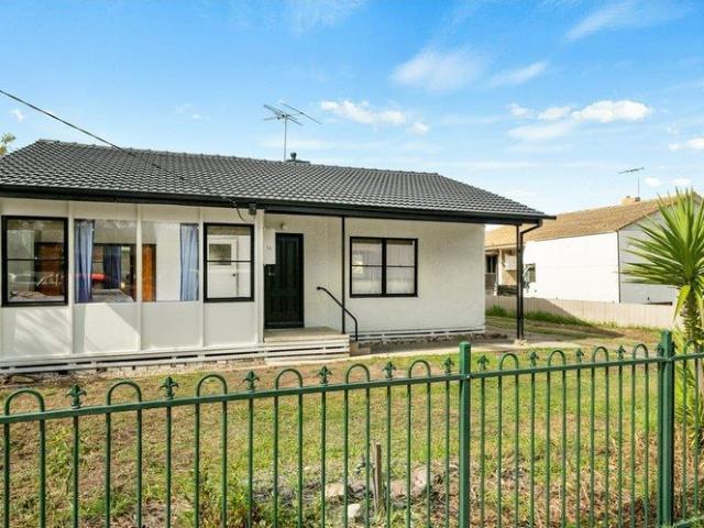 Perfectly Positioned 3 Bedroom Home with Spacious Backyard