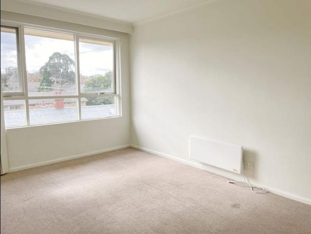 Perfectly positioned to Riversdale Village