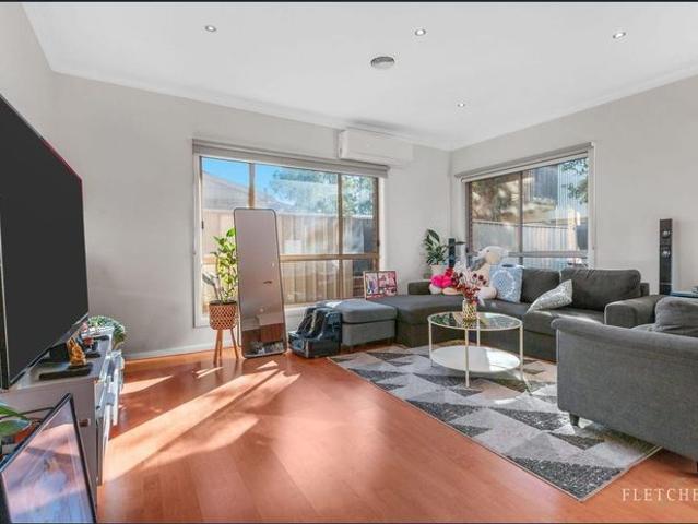 PERFECTLY POSITIONED WITH MODERN APPOINTMENTS!