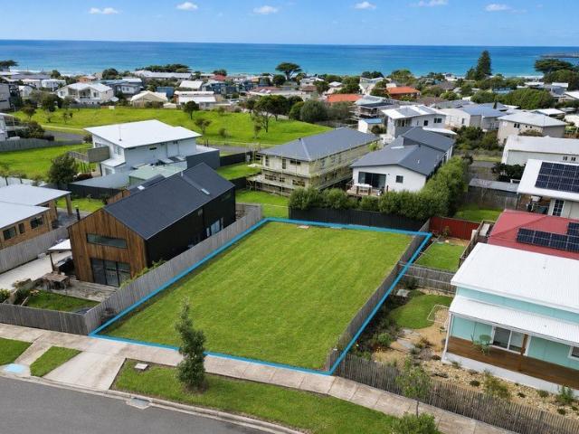 PERFECTLY POSITIONED BLOCK IN APOLLO BAY