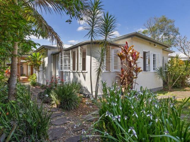 NEW PRICE! 12 MONTH LEASE. Bills Included. Central Character Home