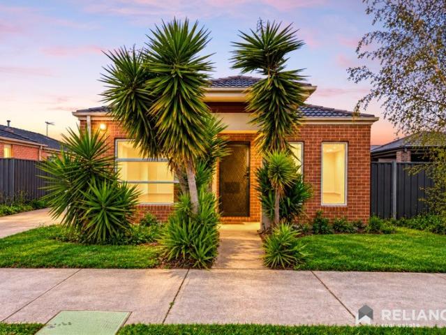 Perfectly Positioned Family Home with Excellent Outdoor Space!