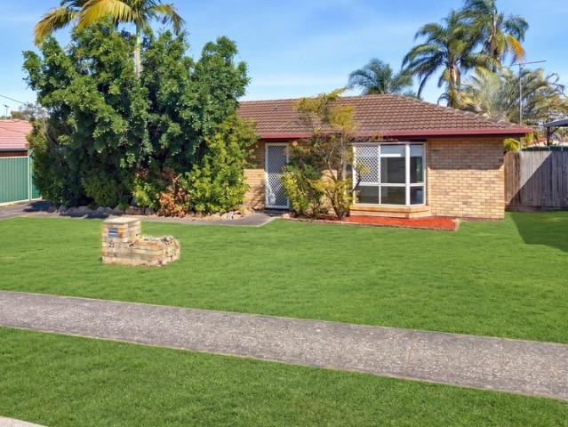 Perfectly Positioned Family Home on a Generous 600m² Allotment