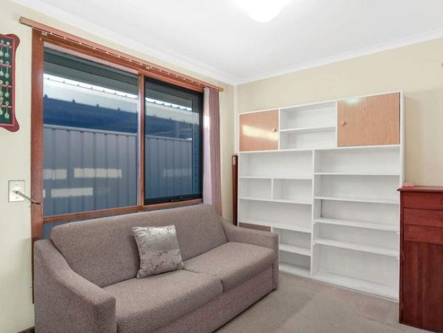 Perfectly Positioned Family Living in the Heart of Hoppers Crossing!
