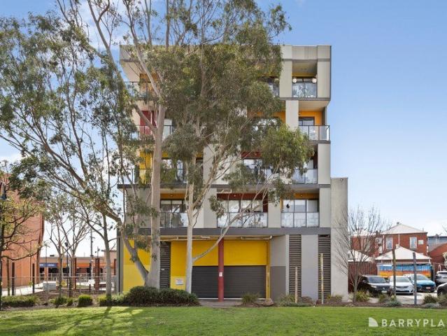 Perfectly Positioned for Easy Sunshine Living