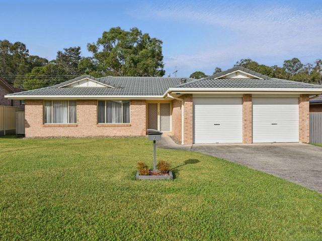 PERFECTLY POSITIONED FOR FAMILY COMFORT & COASTAL CONVENIENCE!