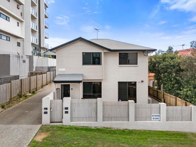 Perfectly Positioned For Lifestyle, Convenience & Value!