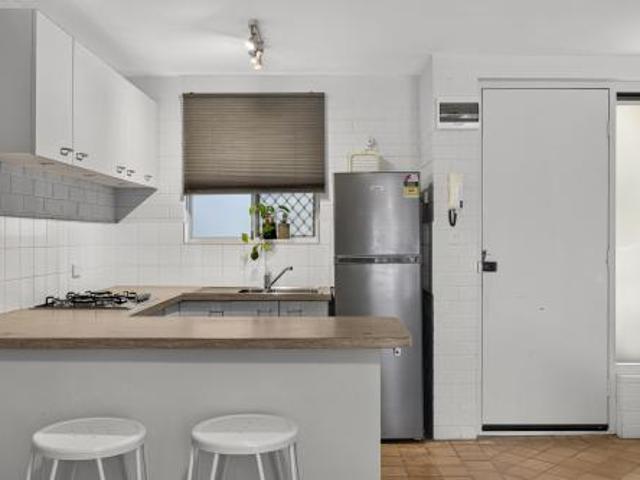 Perfectly positioned furnished home!