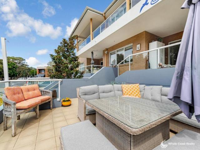 Perfectly Positioned Ground Floor Unit Everything Within Reach