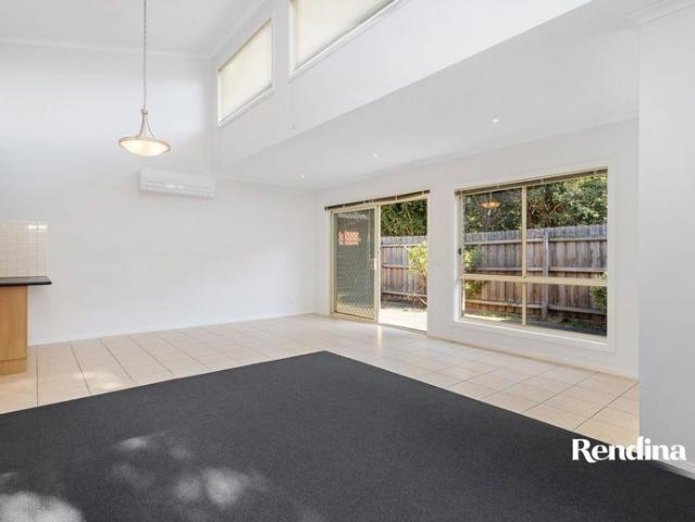 Perfectly Positioned in the Heart of Avondale Heights