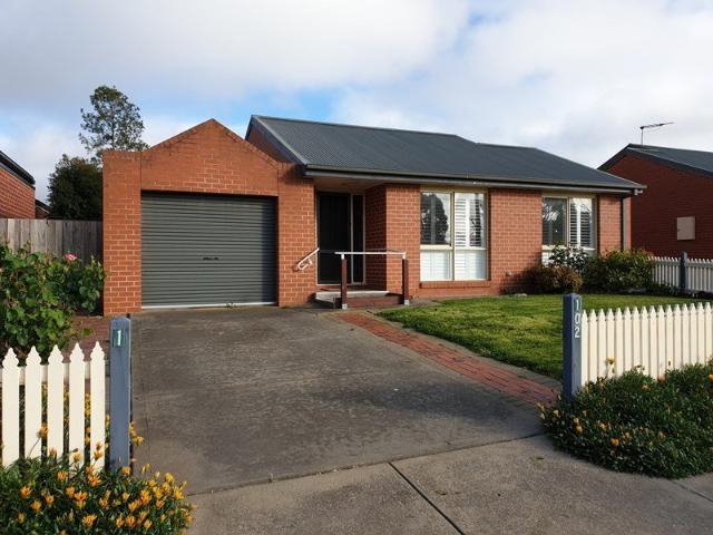 Perfectly positioned in the Heart of Riddells Creek. be quick!