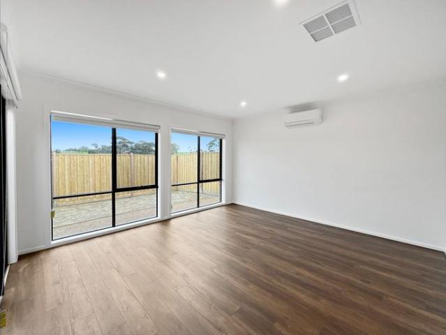 Perfectly positioned in Charlemont