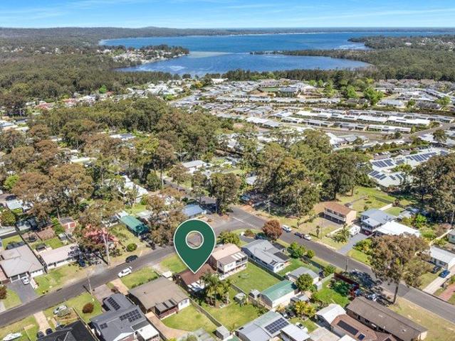 Perfectly positioned on the beautiful South Coast