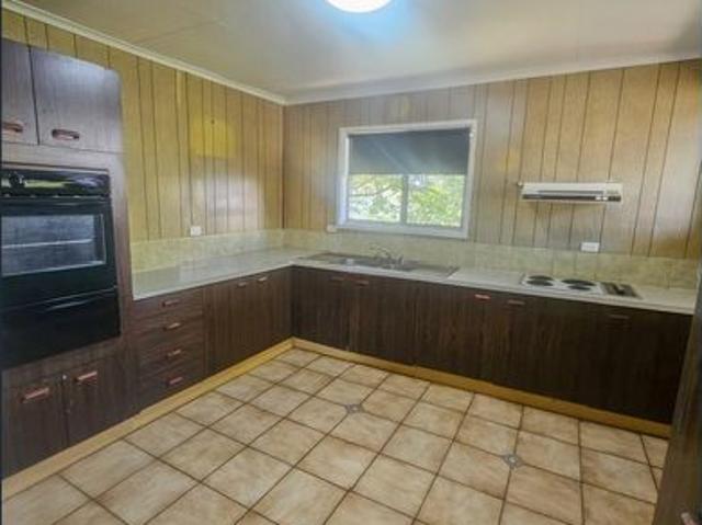 Perfectly Positioned Spacious Family Home!