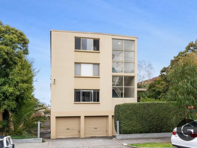 Perfectly Positioned Studio Apartment