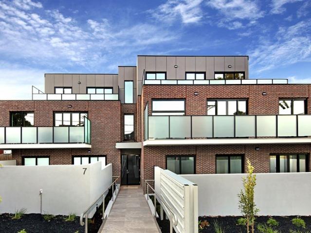 Perfectly Positioned Stunning Brighton Apartment