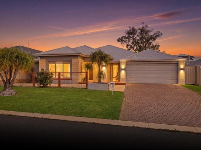 PERFECTLY PLACED FAMILY HOME WITH GENEROUS INDOOR OUTDOOR LIVING & INVITING GARDENS