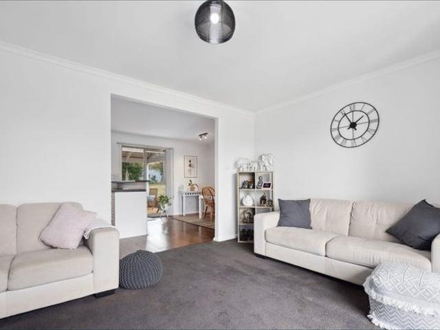 Perfectly presented with spacious backyard!