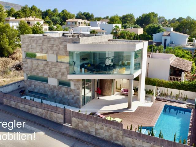 Perfeccíon arquitectónica, comodidad y vistas al mar!
