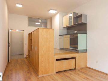 perfekt aufgeteilte 1 Zimmer Wohnung inkl. KFZ Stellplatz nahe U6 auf Wunsch auch voll möbliert!