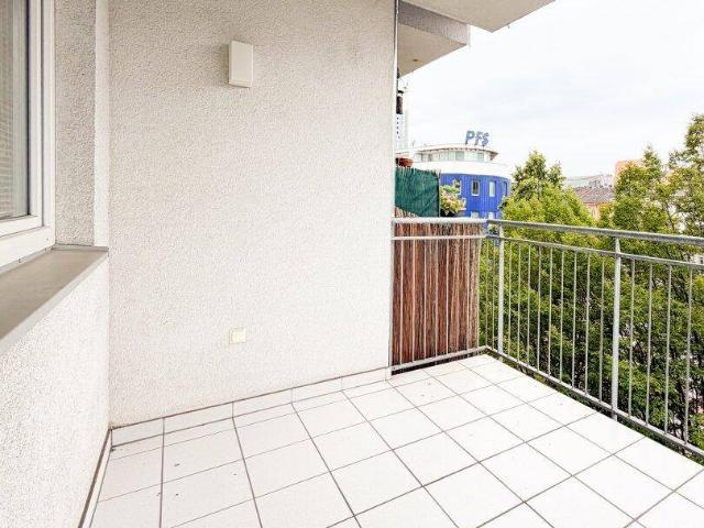 Perfekt aufgeteilte 2 Zimmerwohnung mit schöner Küche und Loggia