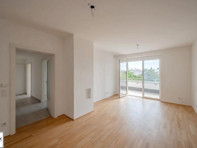 perfekt aufgeteilte 3 Zimmer Mietwohnung mit großer Loggia