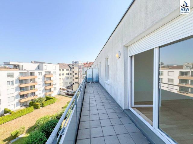Perfekt aufgeteilte 3 Zimmerwohnung mit großem Balkon und Küche