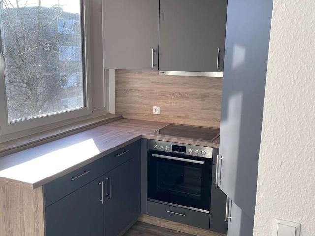 Perfekt für uns: praktische 3 Zimmer Wohnung mit Einbauküche