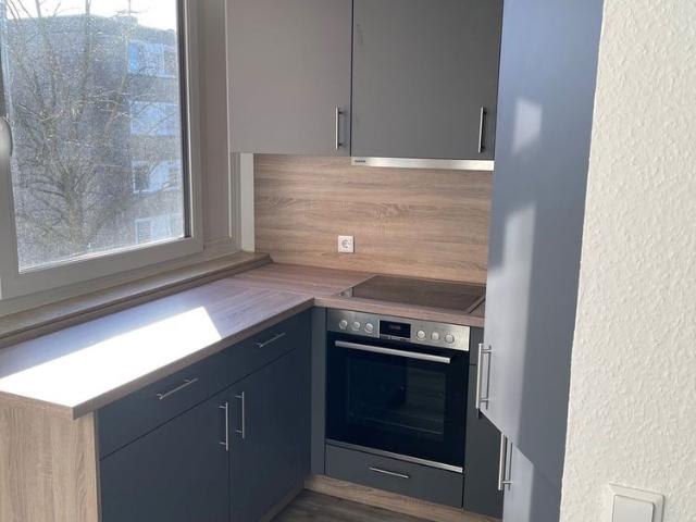 Perfekt für uns: praktische 3 Zimmer Wohnung mit Einbauküche
