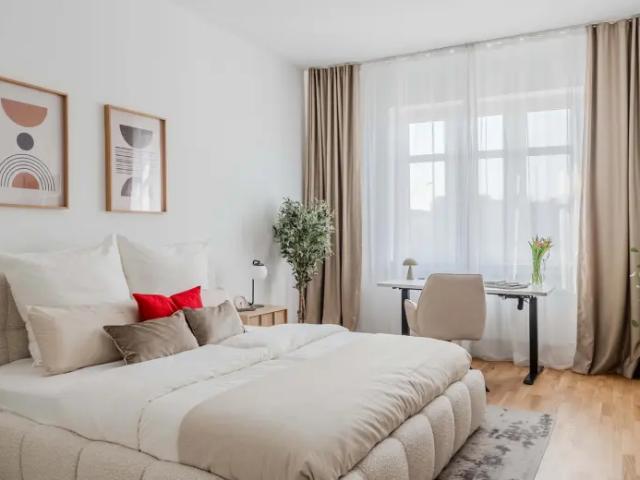 Perfekt für das Stadtleben: Geräumige Wohnung im trendigen Neukölln